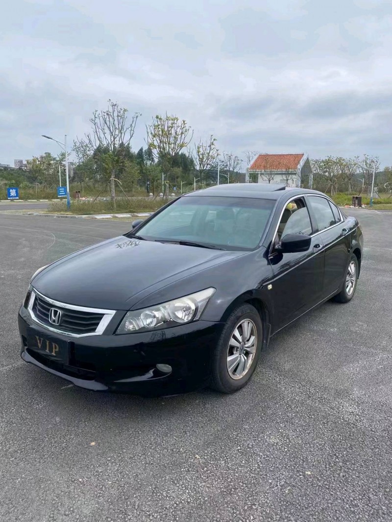 珠海10年本田雅阁2