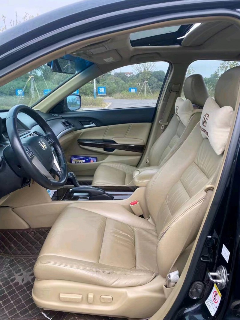 珠海10年本田雅阁4