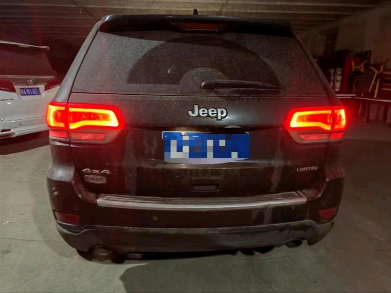 济南14年Jeep大切诺基4