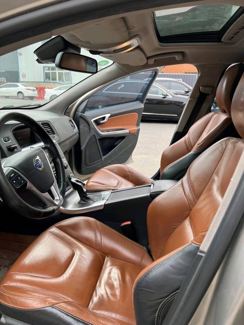 沈阳13年沃尔沃V608
