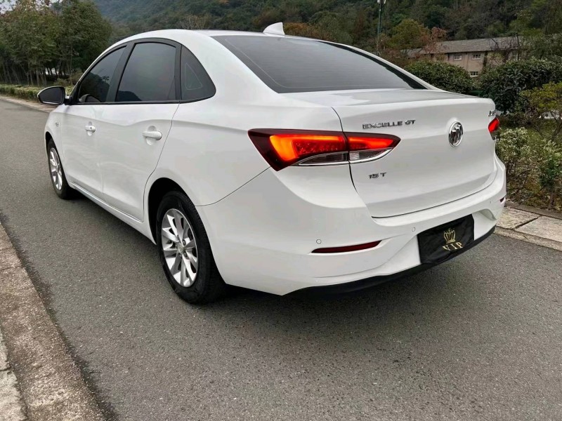 嘉兴18年别克英朗3