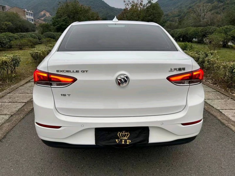 嘉兴18年别克英朗4