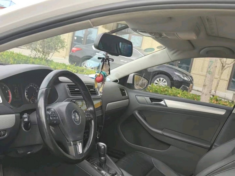 济南14年大众速腾5