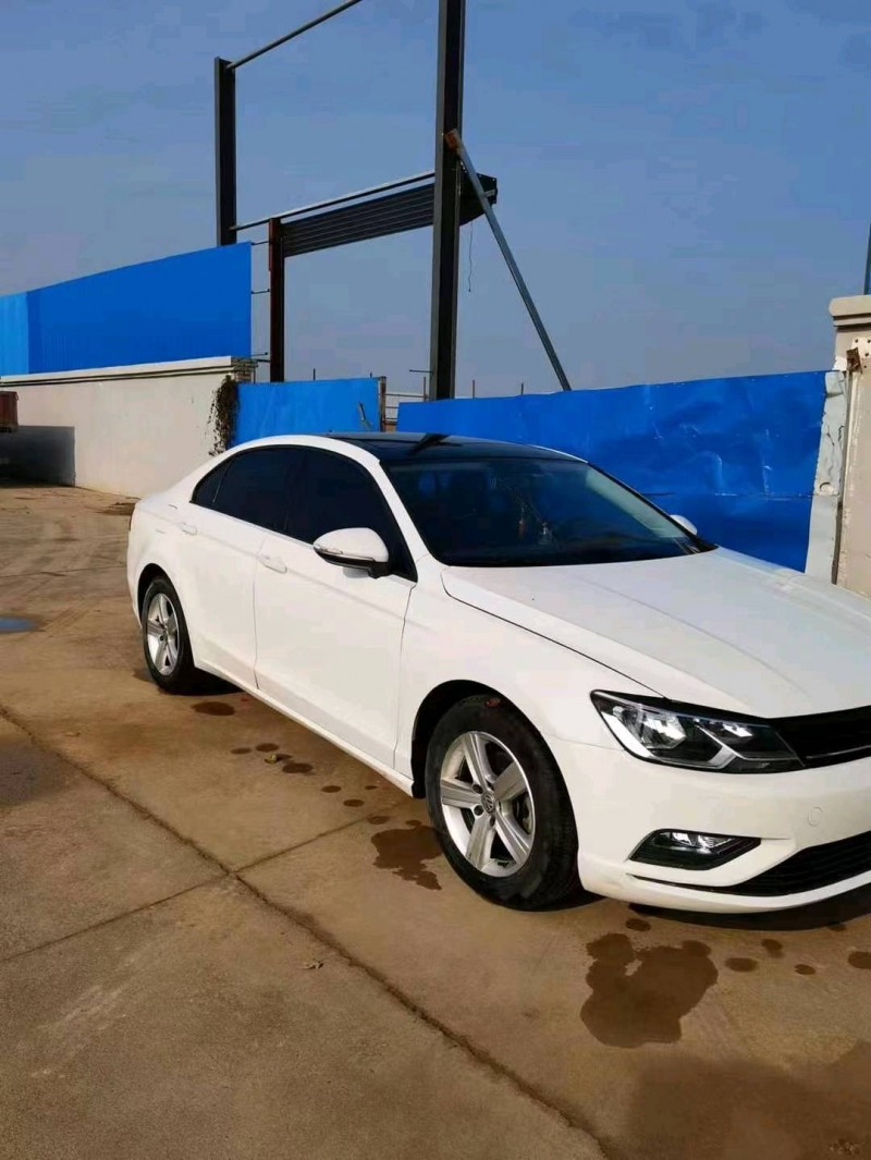 济南16年大众凌渡2