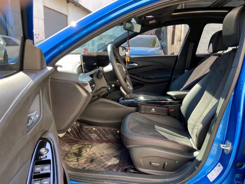 广州22年别克威朗5