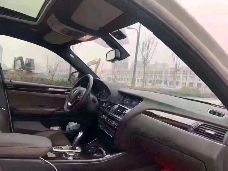 北京16年宝马X45