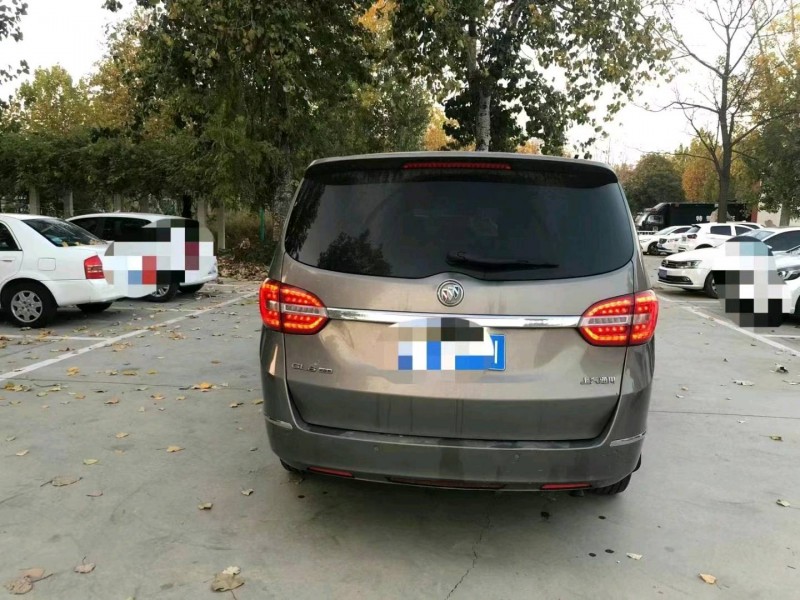 枣庄17年别克GL82