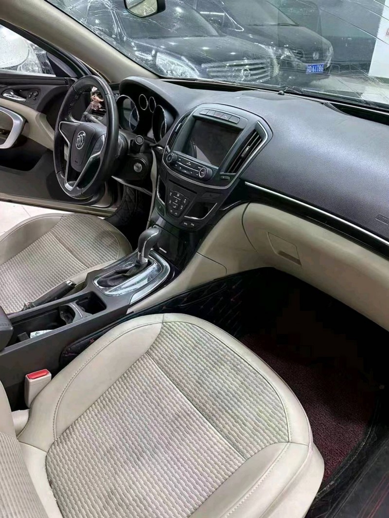 常州14年别克君威5