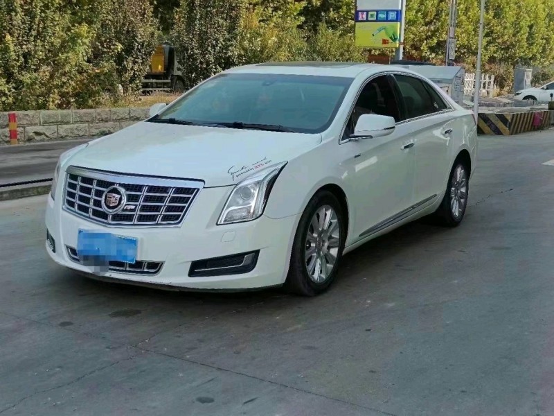 东营15年凯迪拉克XTS3