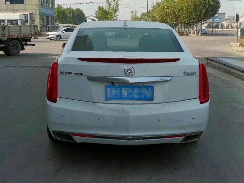 东营15年凯迪拉克XTS9