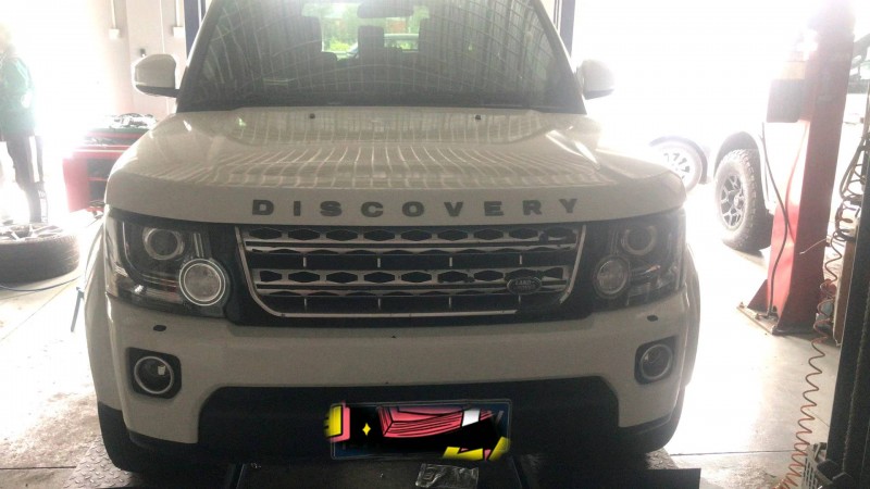 邢台15年路虎发现1