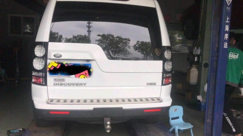 邢台15年路虎发现7