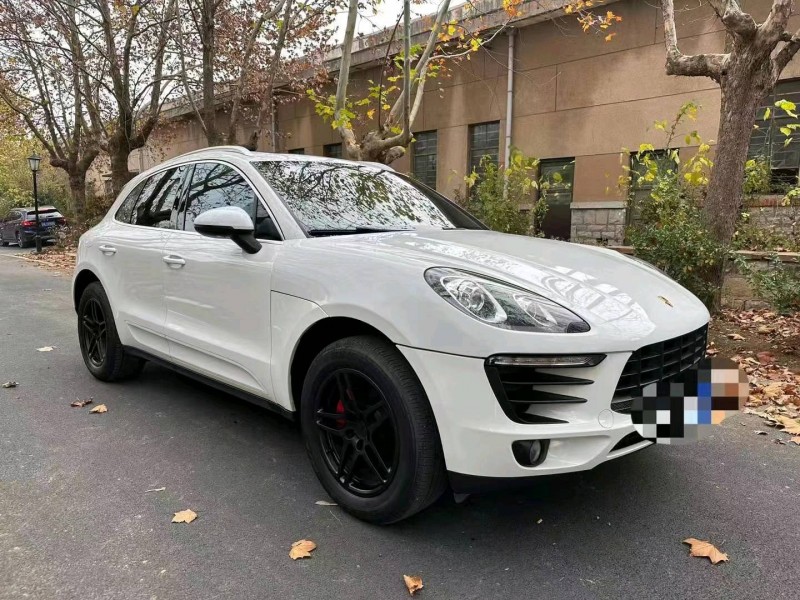 枣庄15年保时捷Macan8