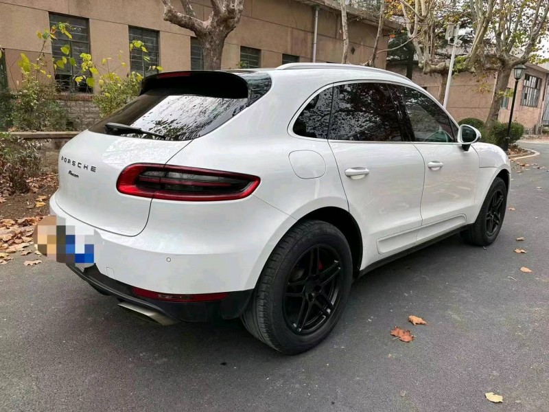 枣庄15年保时捷Macan4