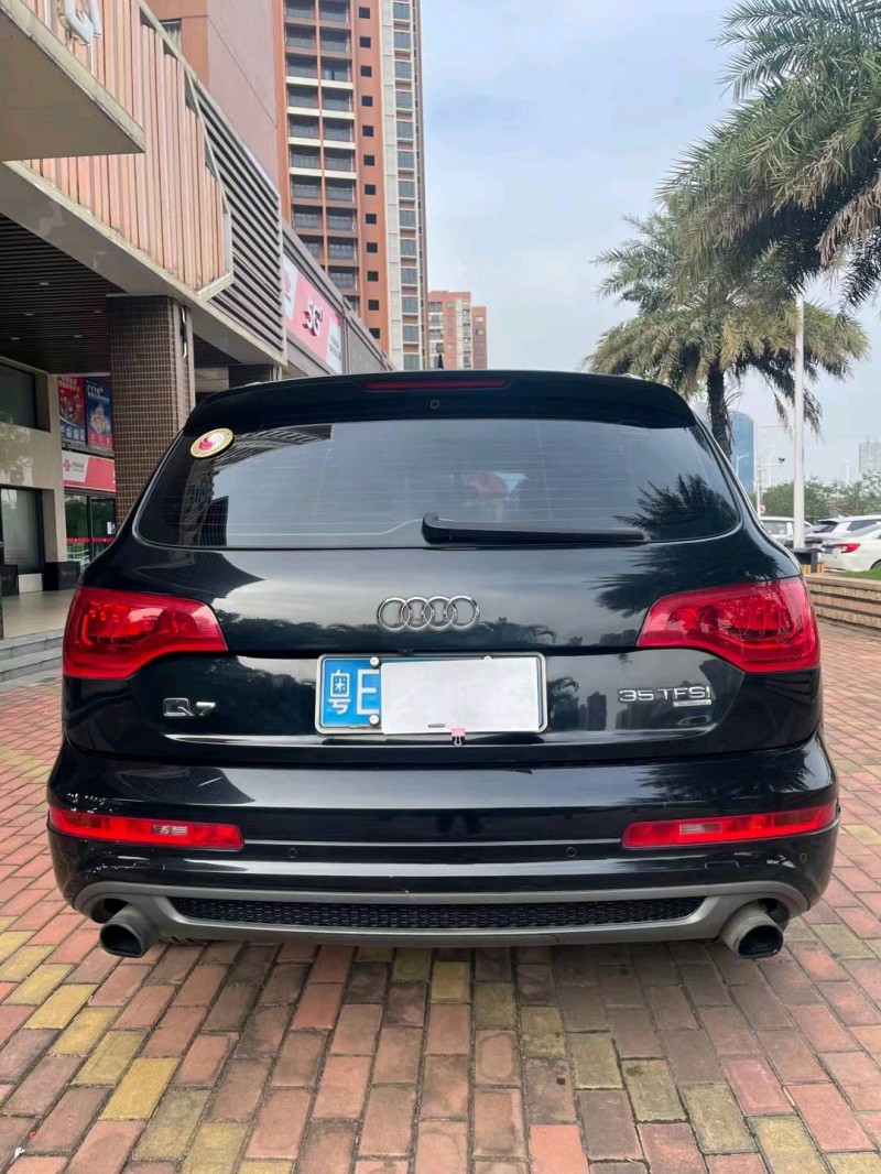 佛山14年奧迪Q78