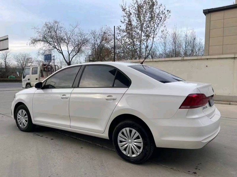 邯郸20年大众桑塔纳5