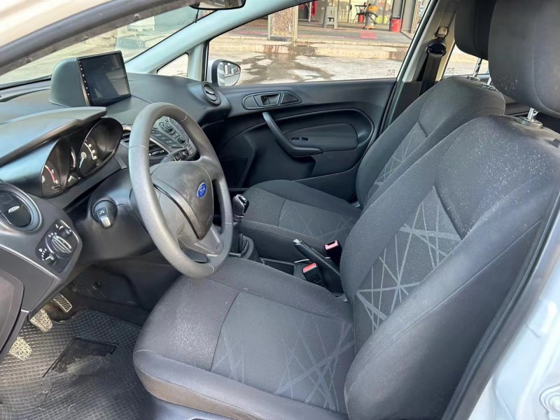 珠海15年福特嘉年华4