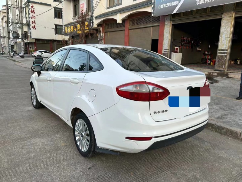 珠海15年福特嘉年华3