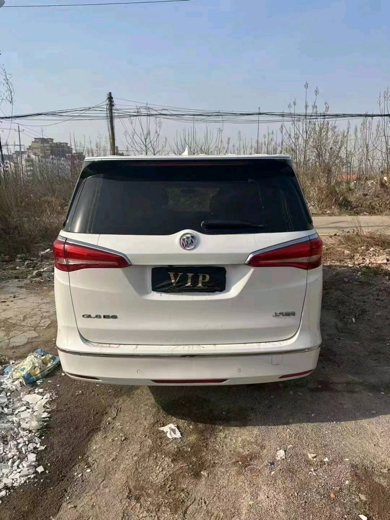 枣庄17年别克GL81