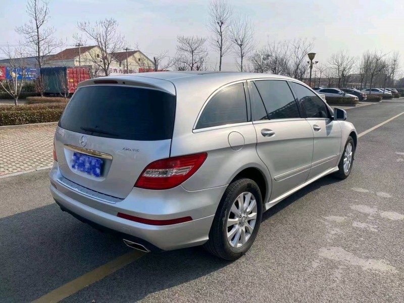 潍坊11年奔驰R8