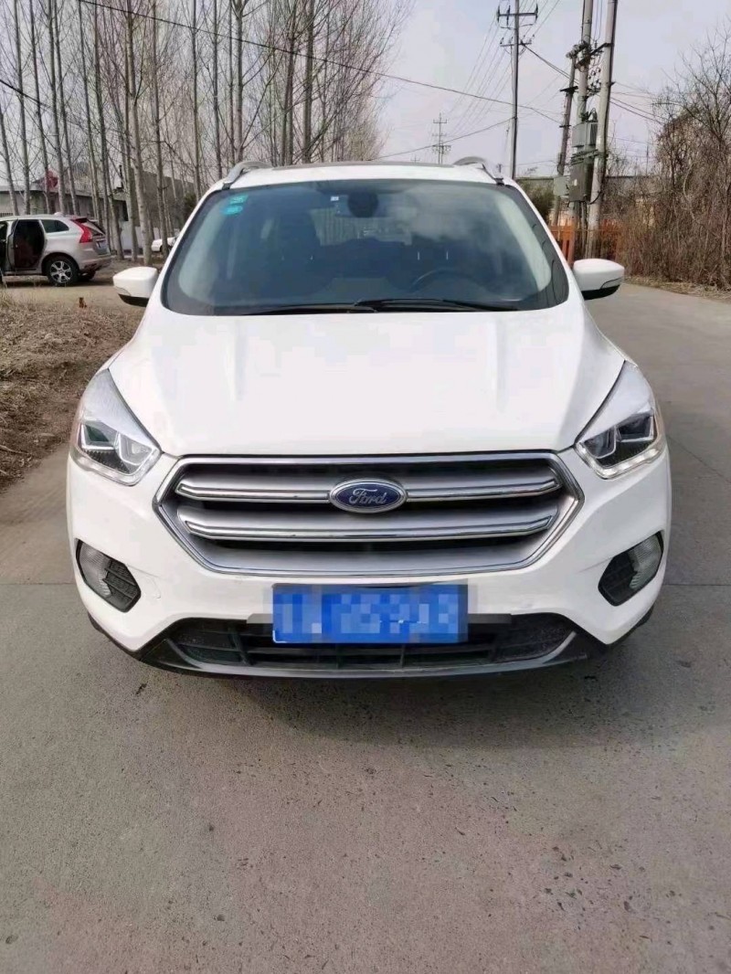 临沂17年福特翼虎1