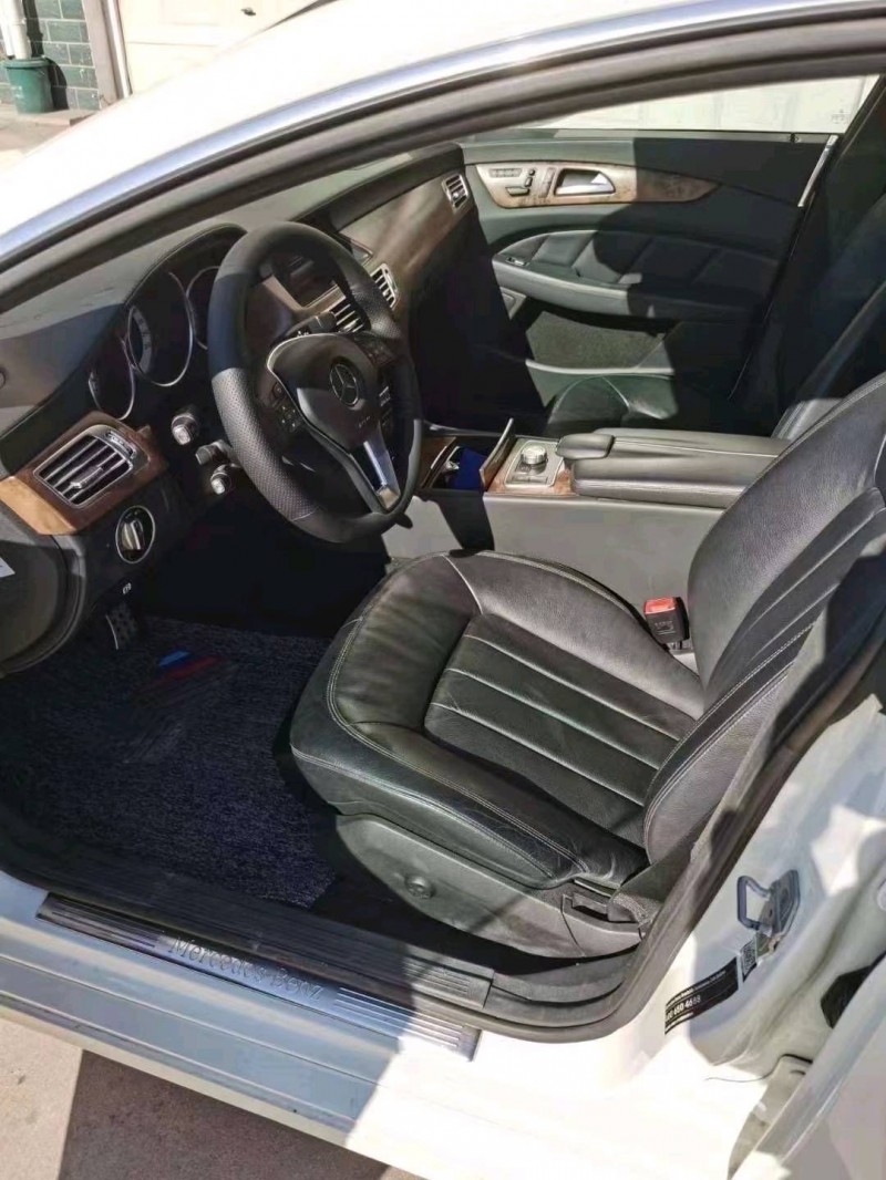 临沂15年奔驰CLS4