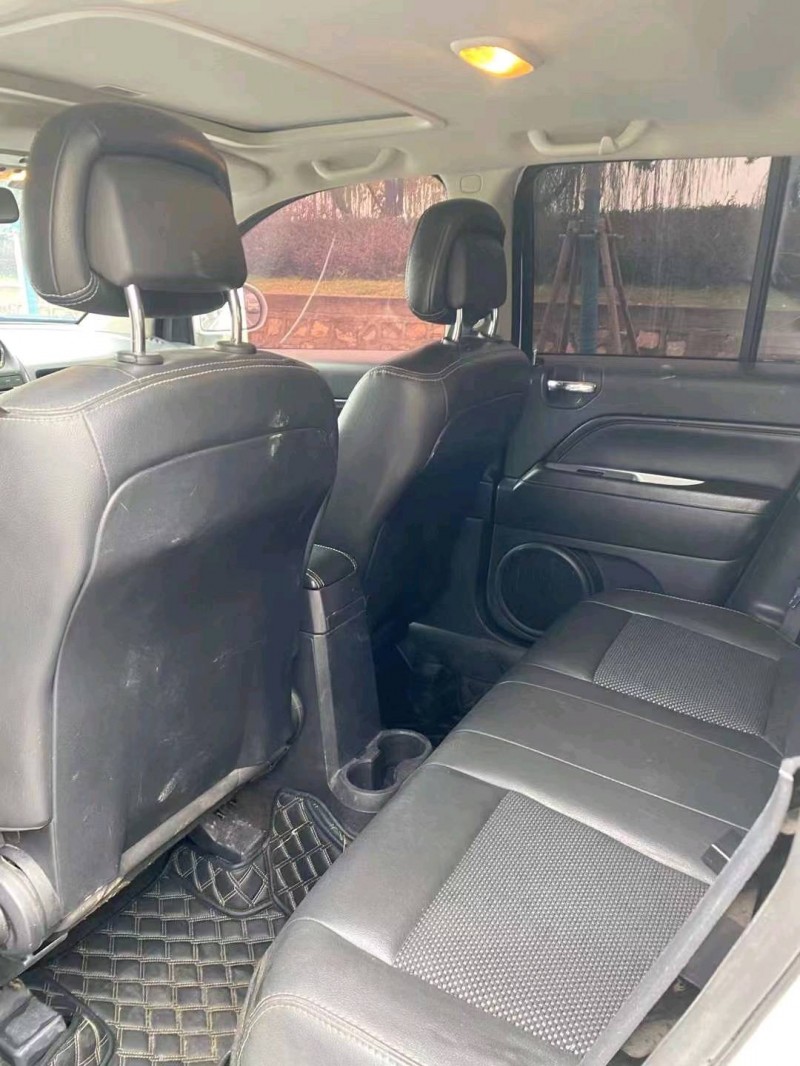 蕪湖16年Jeep指南者1