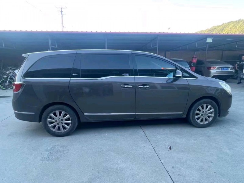 邢台11年别克GL83