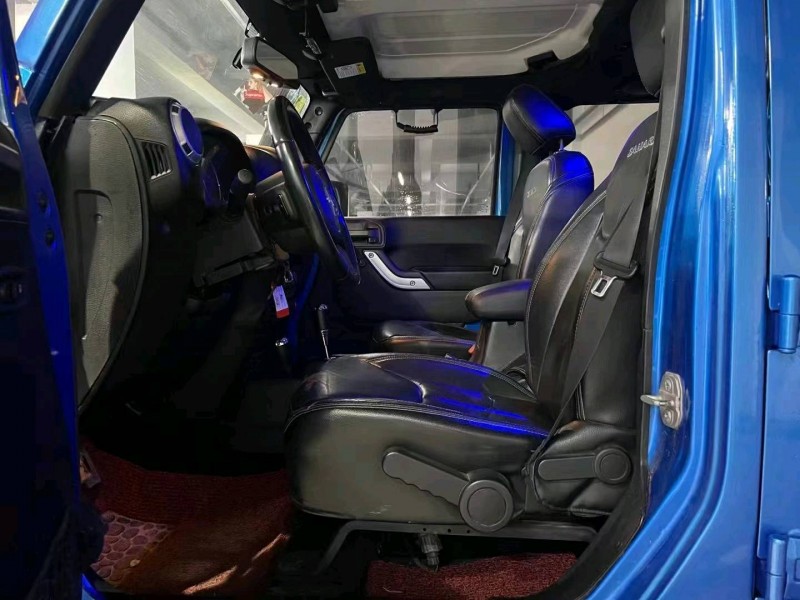 枣庄16年Jeep牧马人3