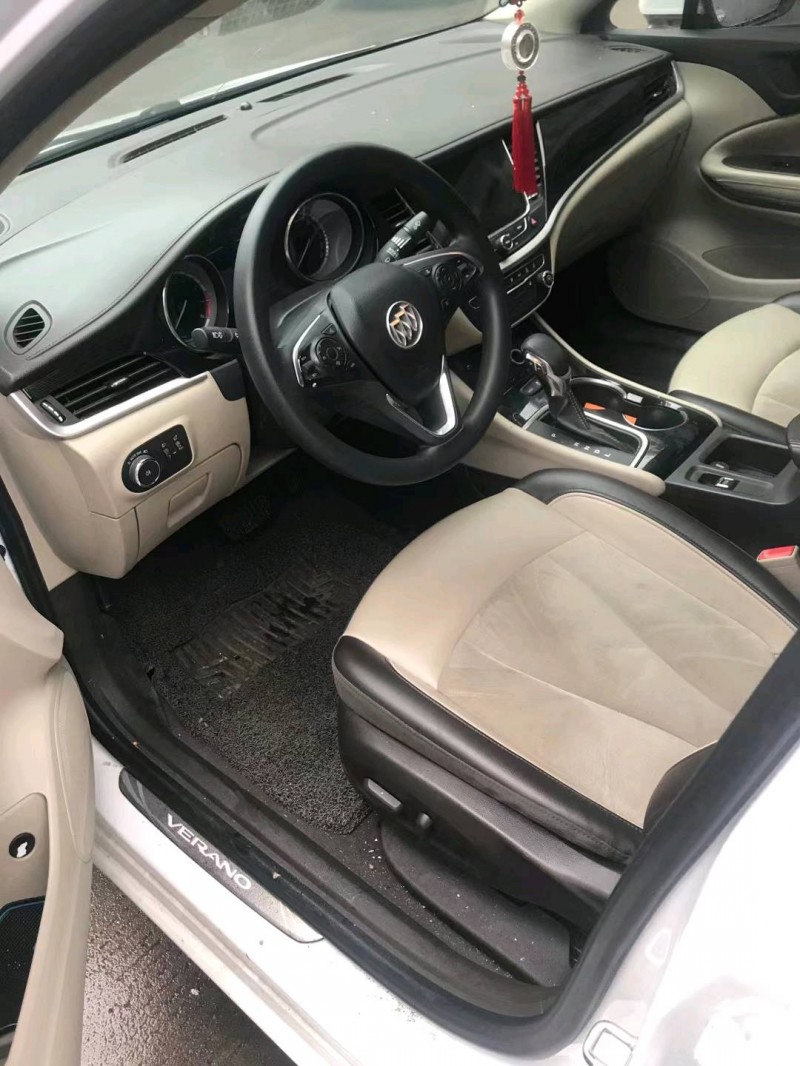 宜春16年别克威朗2