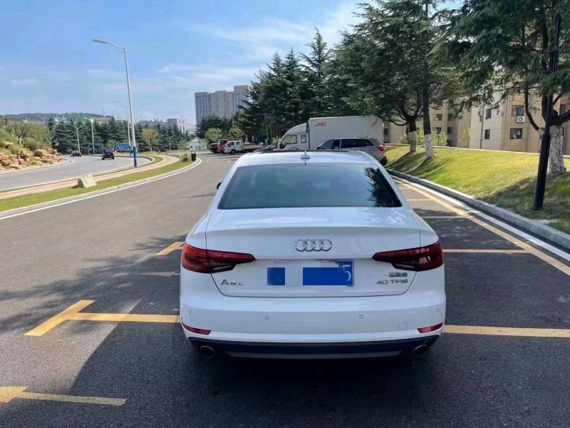 枣庄17年奥迪A4L1