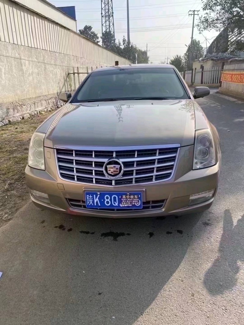 潍坊12年凯迪拉克赛威1