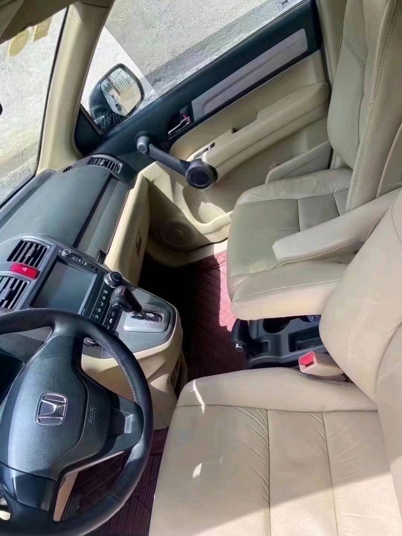 潍坊11年本田CRV4