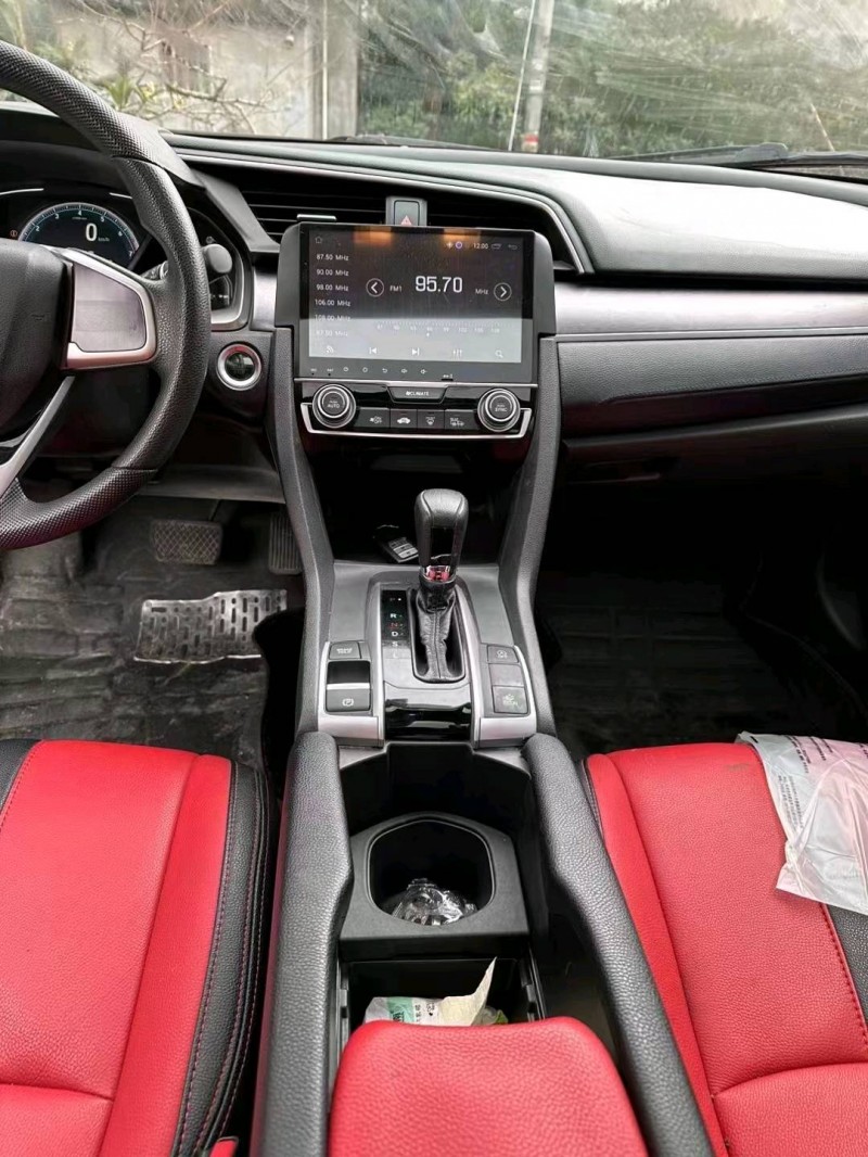 嘉兴16年本田思域5