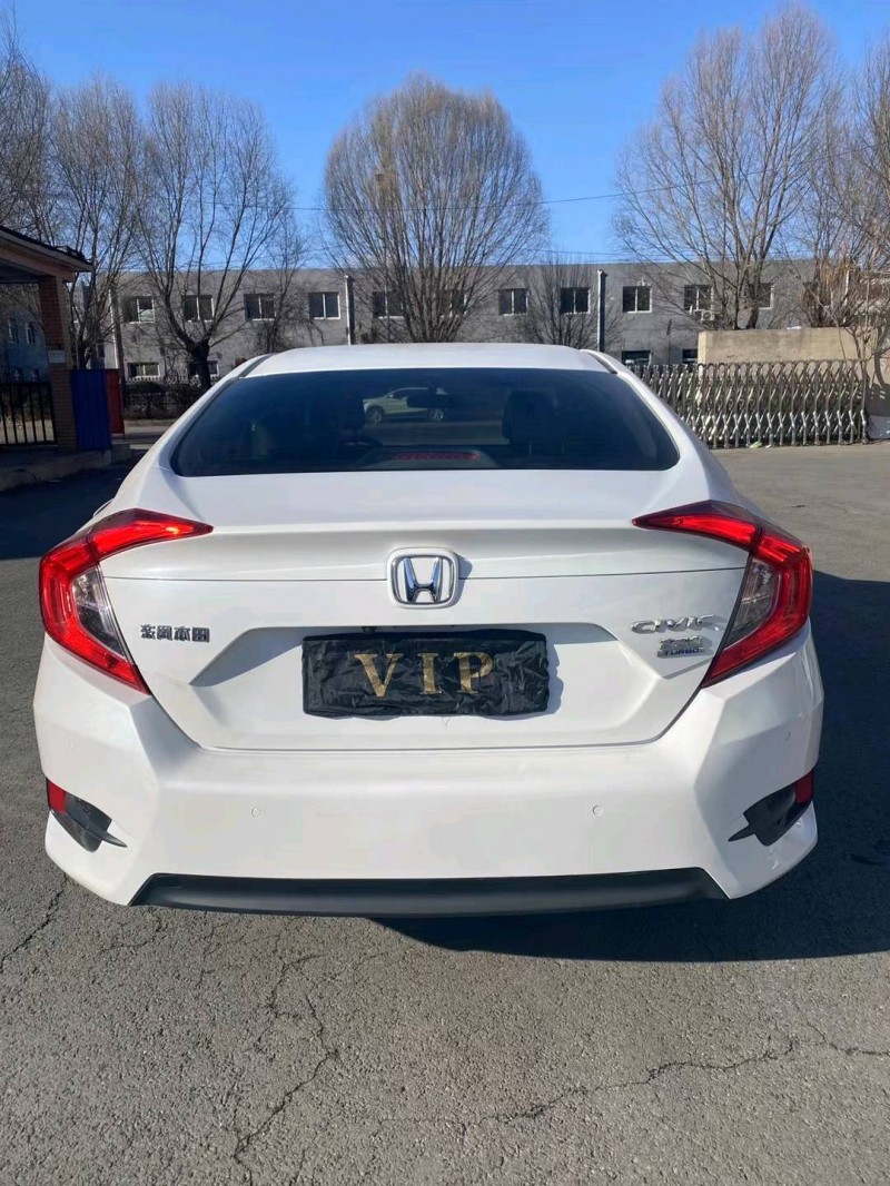 沈阳17年本田思域6