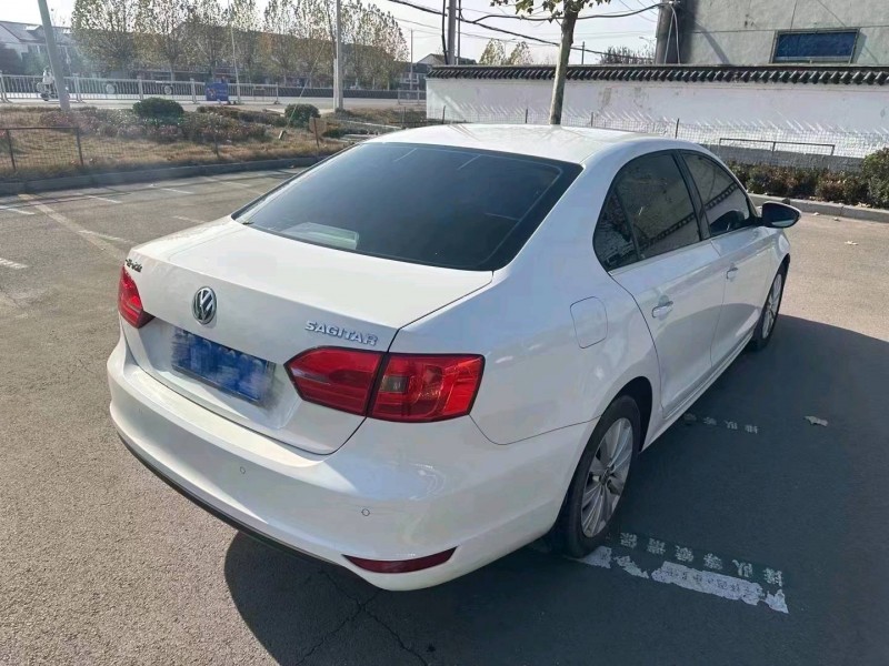 东营13年大众速腾8
