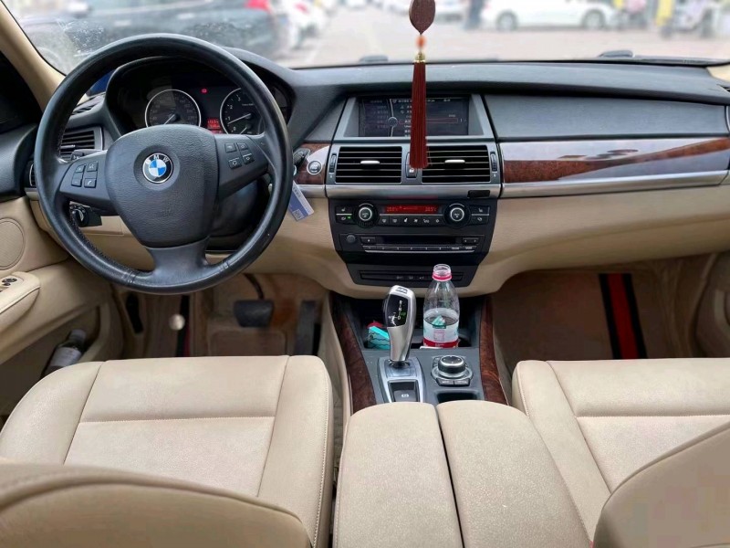 保定13年宝马X54