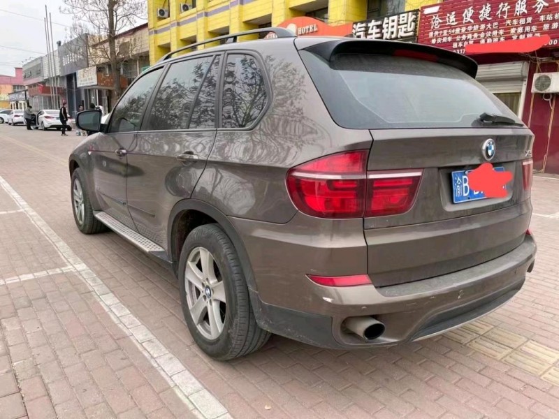 保定13年宝马X57