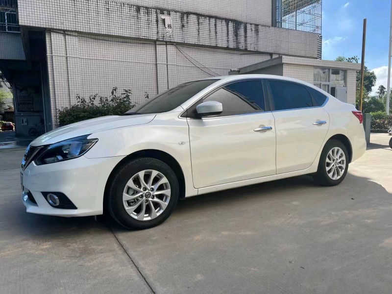 汕頭21年日產軒逸8