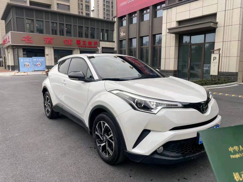 淮南19年丰田CHR2