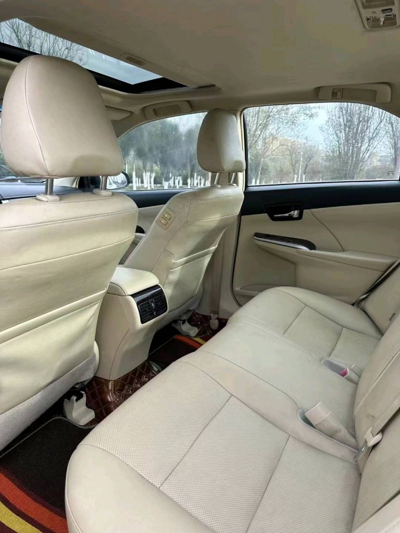 济南15年丰田凯美瑞4