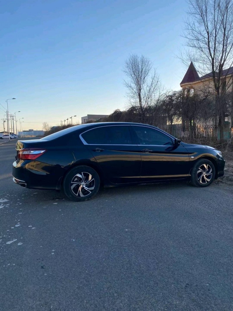 沈阳17年本田雅阁4