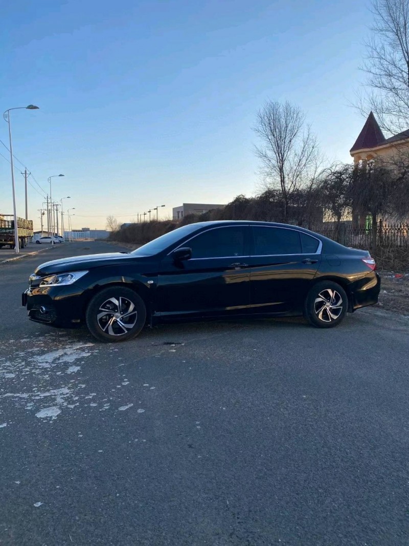 沈阳17年本田雅阁3