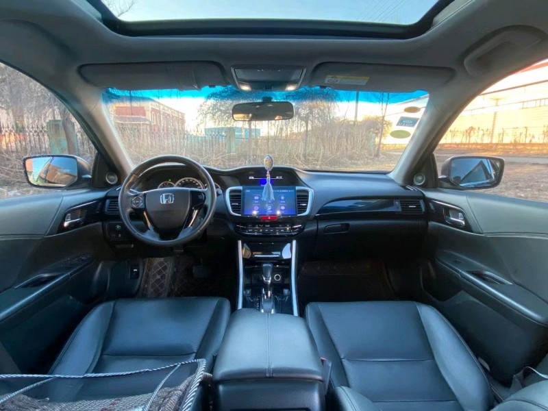 沈阳17年本田雅阁5