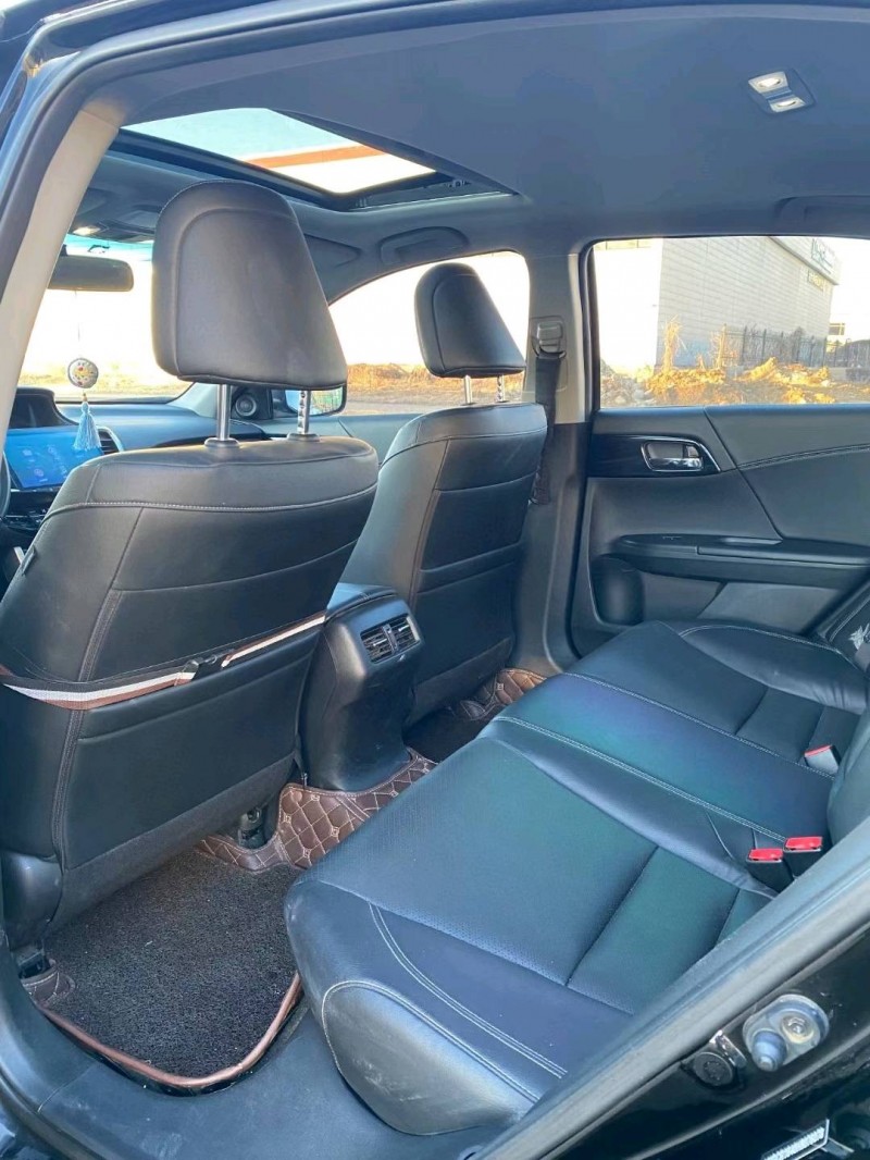 沈阳17年本田雅阁6