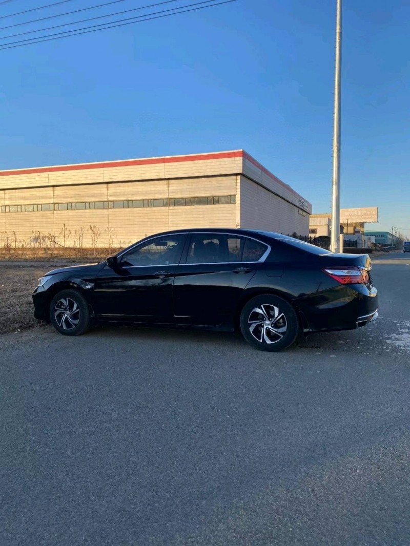 沈阳17年本田雅阁7