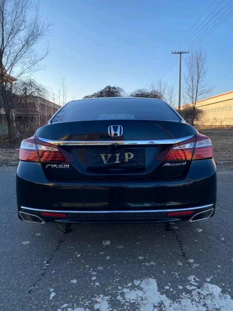 沈阳17年本田雅阁8