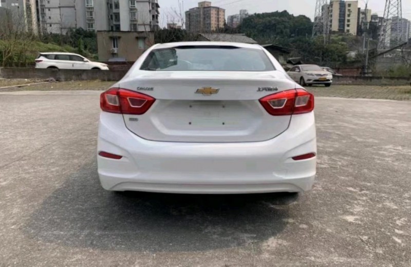 成都18年雪佛兰科鲁兹6