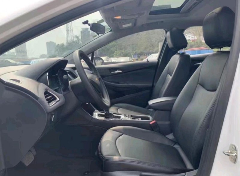 成都18年雪佛兰科鲁兹4