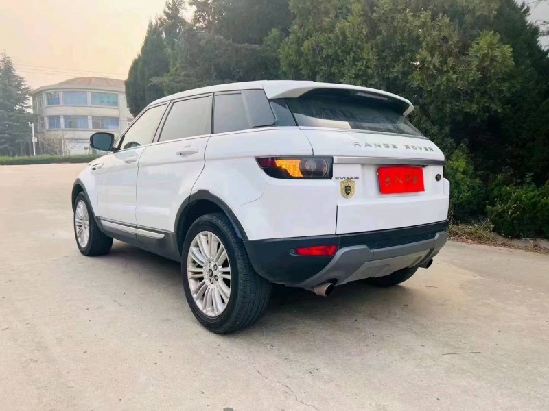 东营14年路虎极光4